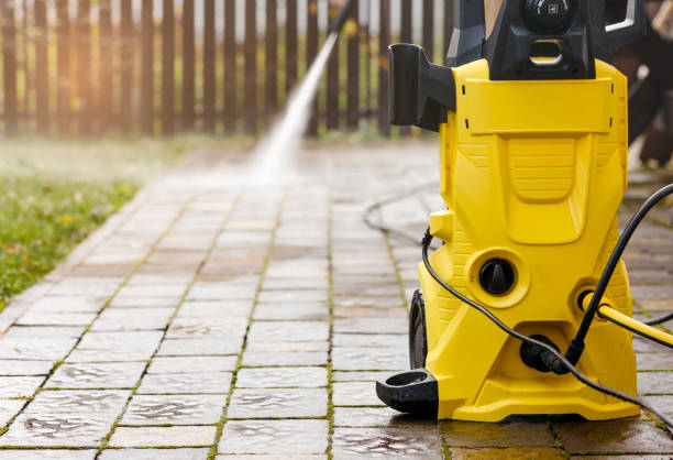 Best Parking Lot and Garage Cleaning  in Dundee, FL